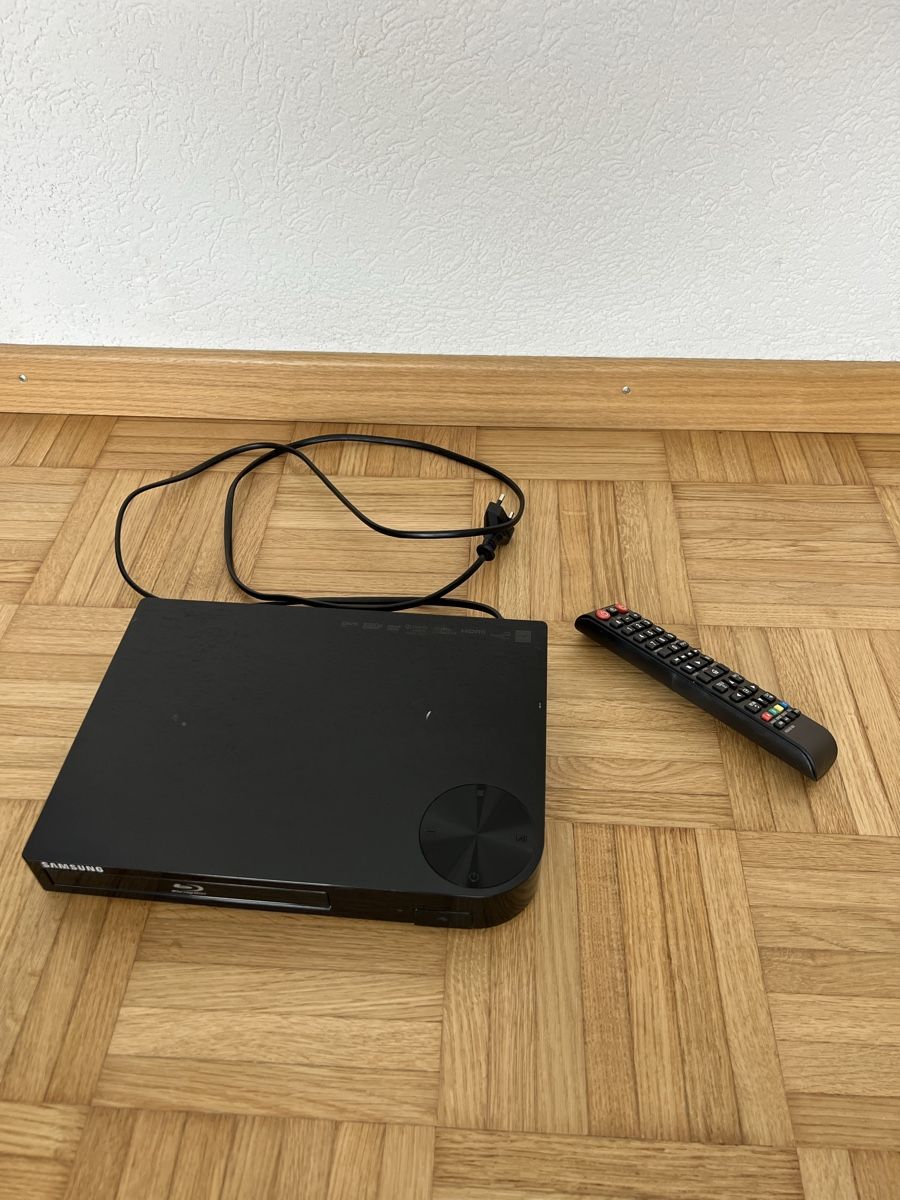 Samsung Lecteur multimedia & Streamer: Samsung BD-F5100 Bluray-Player – D'occasion à Subingen par Derox87