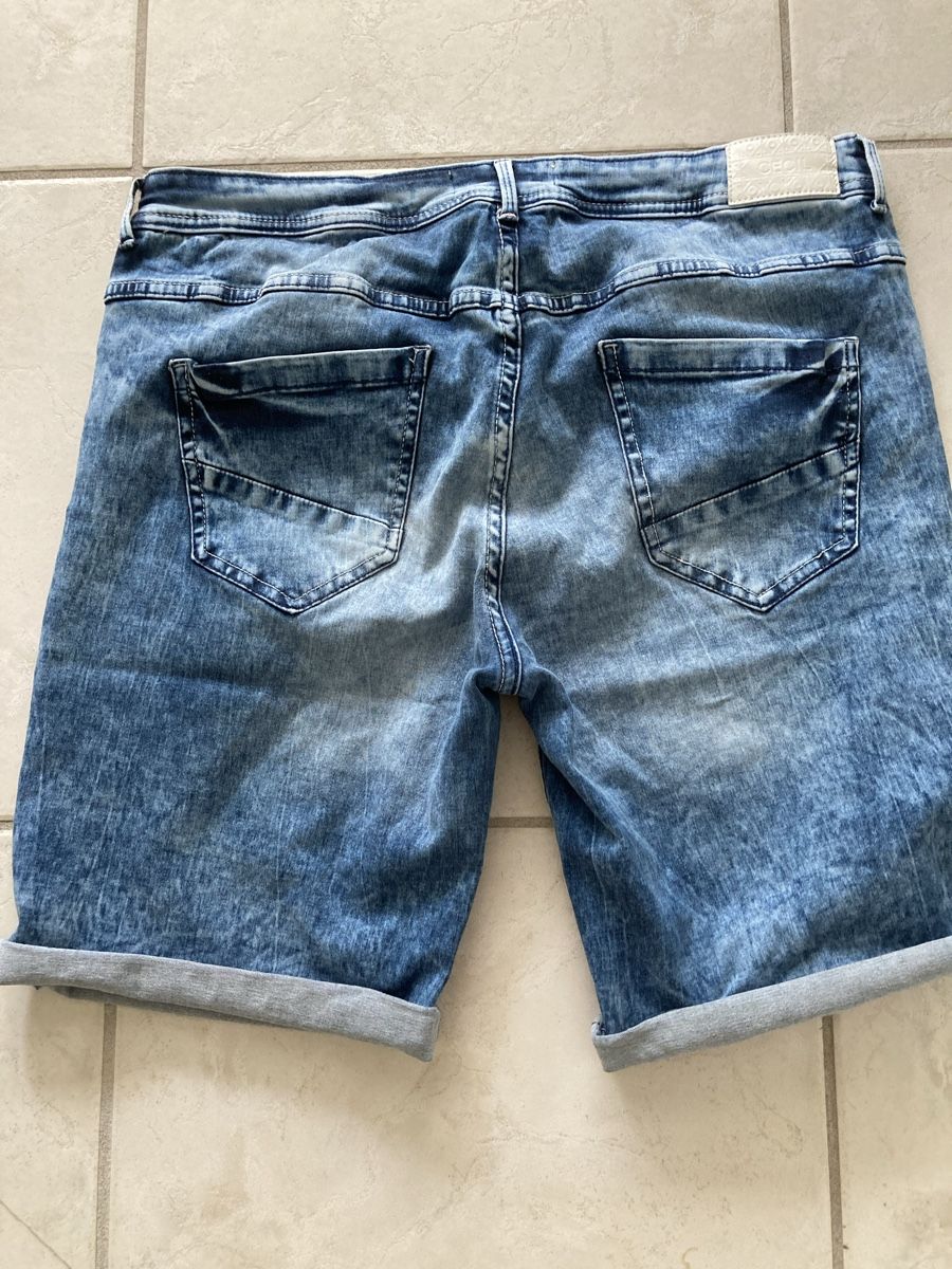 Cecil Jeans: Cecil Shorts 34 (44) – Nuovo (secondo la descrizione) da Zuchwil venduto da Mauz2 1