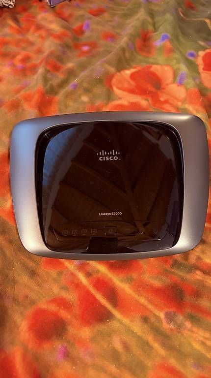 Modems & Routeurs: Router Cisco  – D'occasion à Cadenazzo par raf_lp6p 1