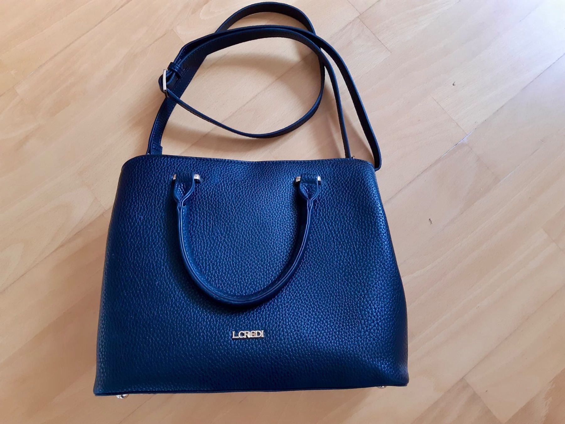 L.Credi Borse da donna: L.Credi Handtasche schwarz – Nuovo (secondo la descrizione) da Aarau venduto da Obdulia 2