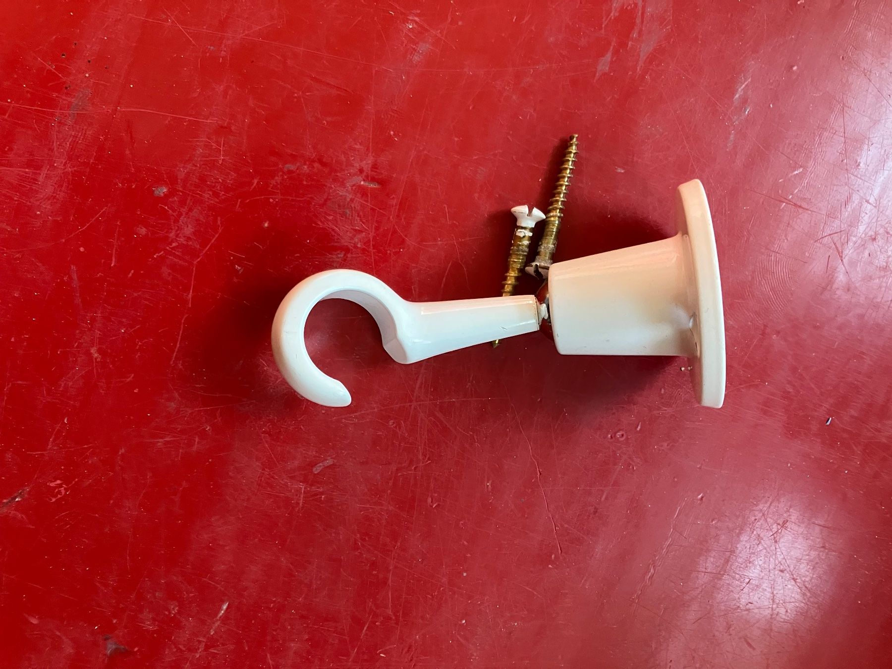 Supporti a parete: Metall-Brausehalter aus Metall, weiss – Usato da Rüegsauschachen venduto da limek 1