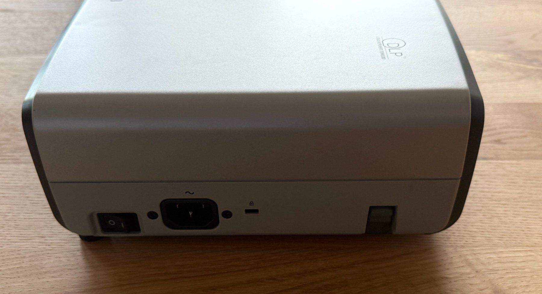 Hewlett Packard Videoprojektoren: HP Beamer vp6121 – Gebraucht aus Würenlos von TASK-NEON 2