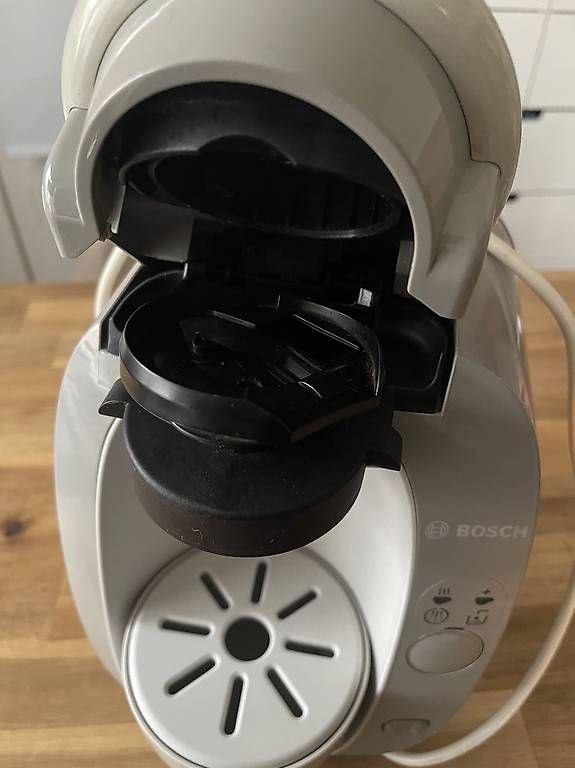 Kaffeemaschinen & Espressomaschinen: Machine à café Tassimo – Gebraucht aus Penthalaz von nat_6f5t 3