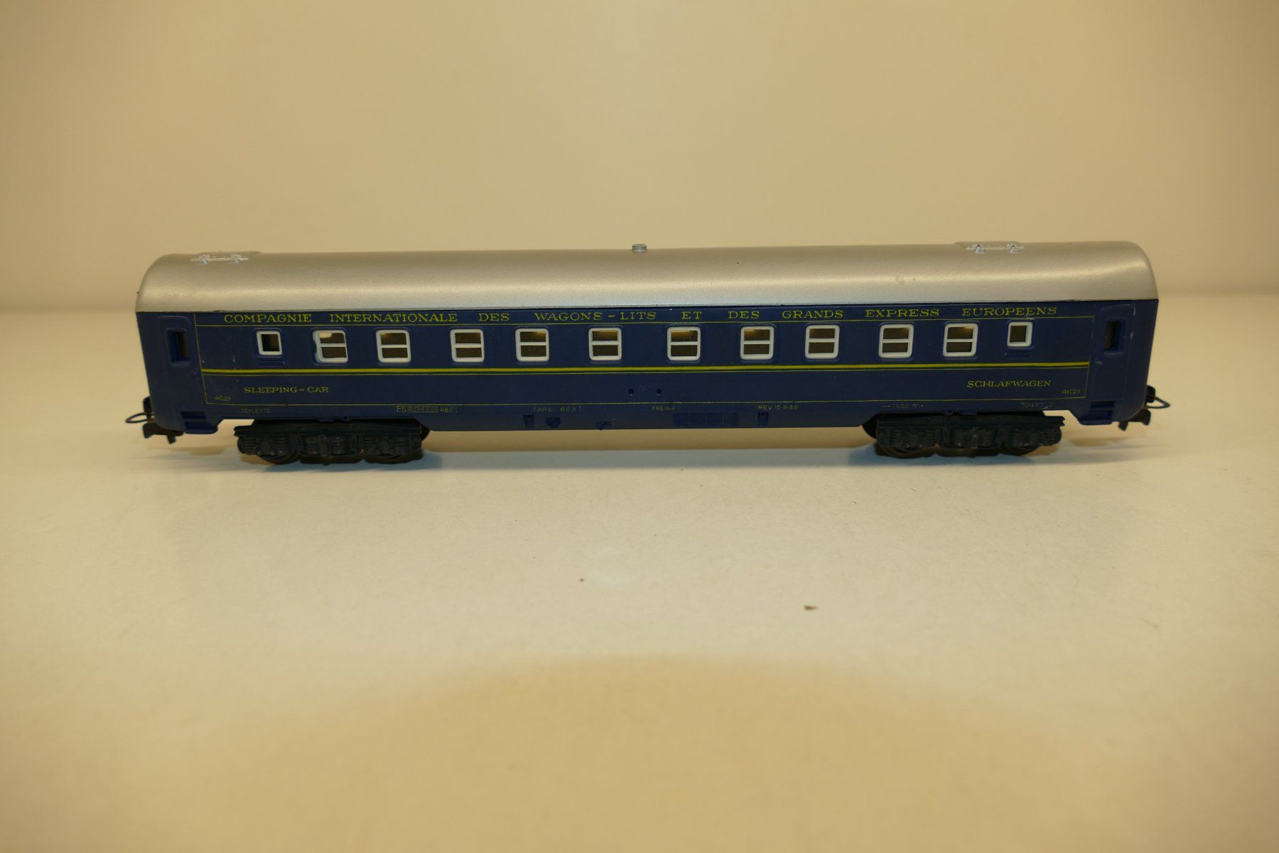 Pocher Modellini di ferrovie: Pocher H0: CIWL Sleeping-Car – Usato da Niederhasli venduto da rail-duerst