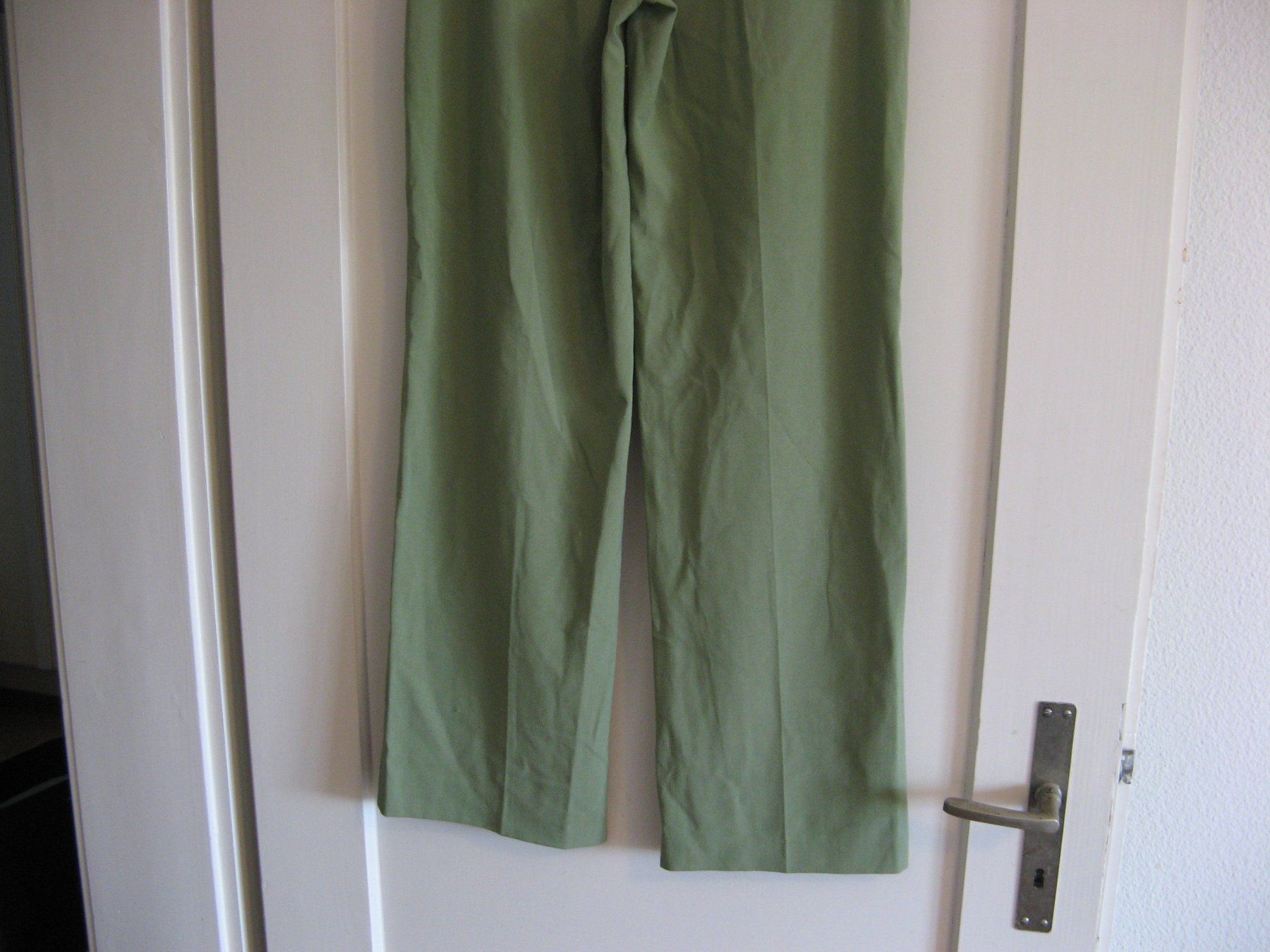Pull&Bear Pantaloni: grüne Hose Pull & Bear Gr. M – Usato da Zürich venduto da apil 5
