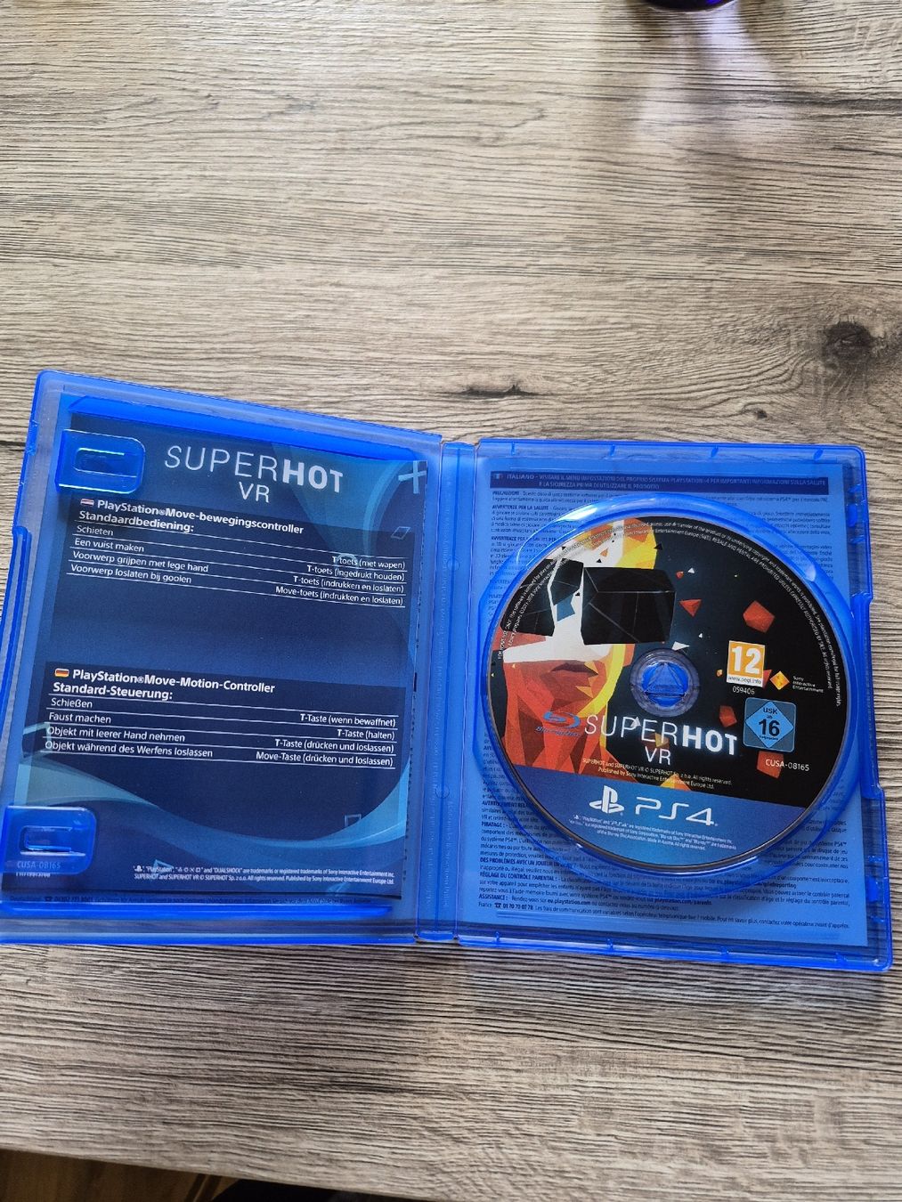 Sony Giochi: SUPERHOT VR PS4 – Usato da St-Aubin-Sauges venduto da val_xz9c 2