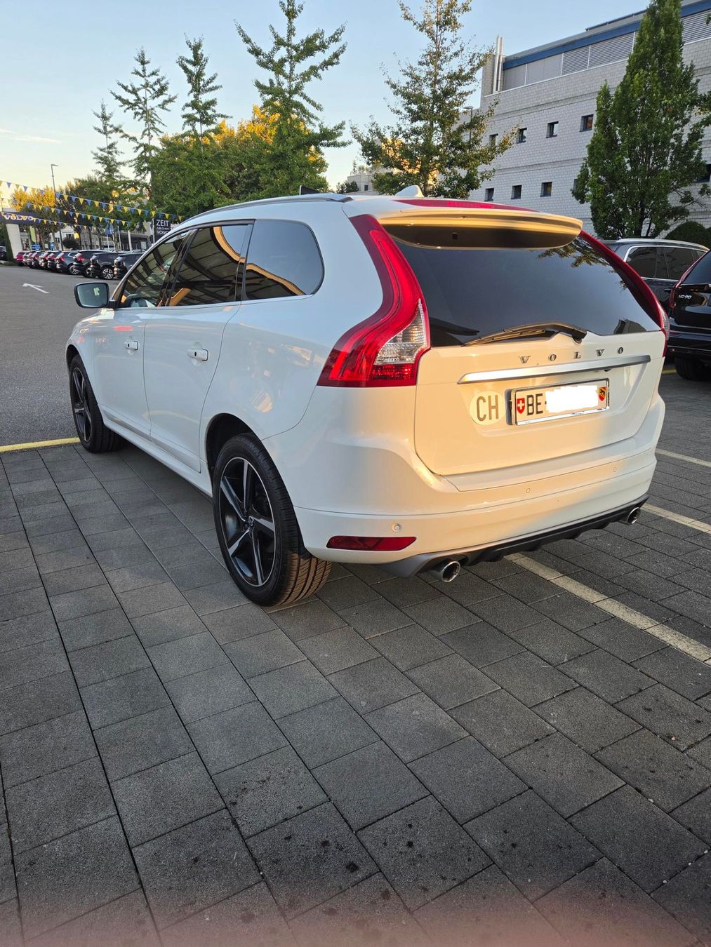 Volvo Automobili: Volvo XC60 D5 AWD – Usato da Bolligen venduto da bobbone3 2