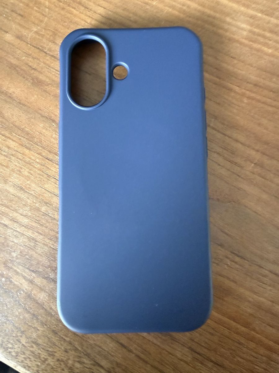 Apple Coques & Protection écran: iPhone 16 Hülle – Neuf (Voir description) à Hombrechtikon par biene_meia 1