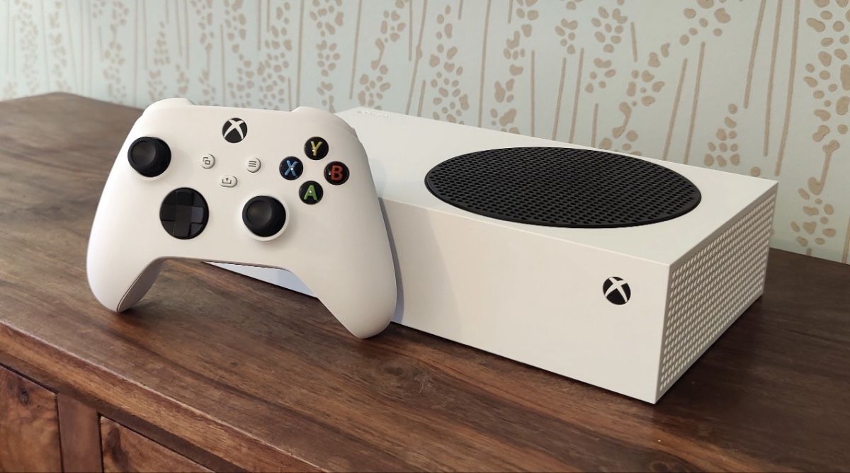Microsoft Console: Xbox Series S - Console come nuova + un controller! – Nuovo (secondo la descrizione) da Losone venduto da Lucajar