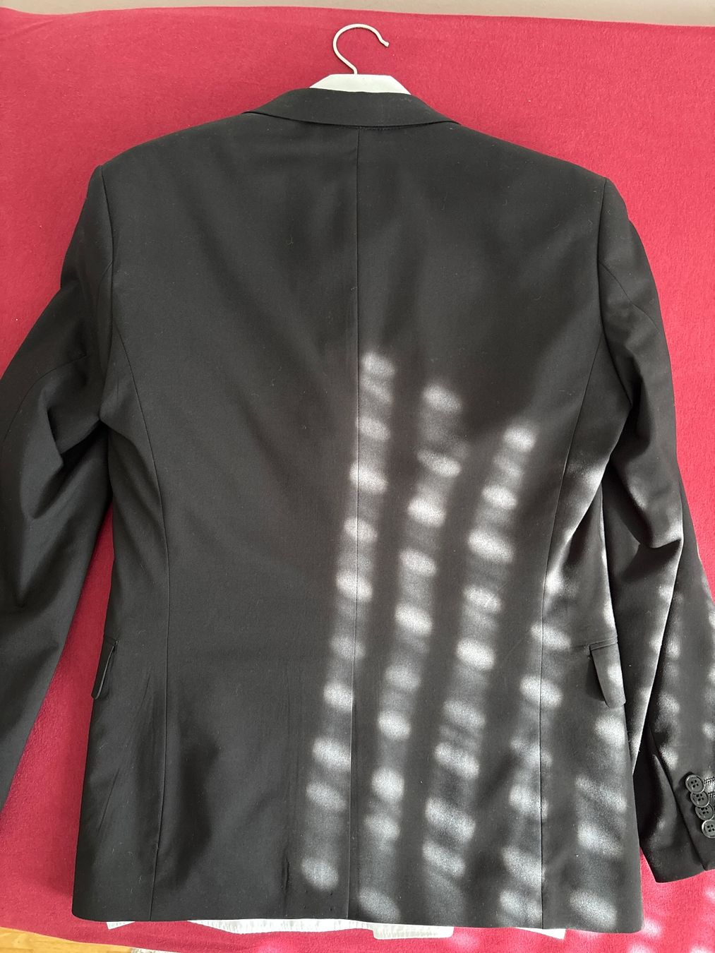 H&M Anzüge: H&M Anzug Gr. 44 / S – Gebraucht aus Herisau von sen_8w8b 9