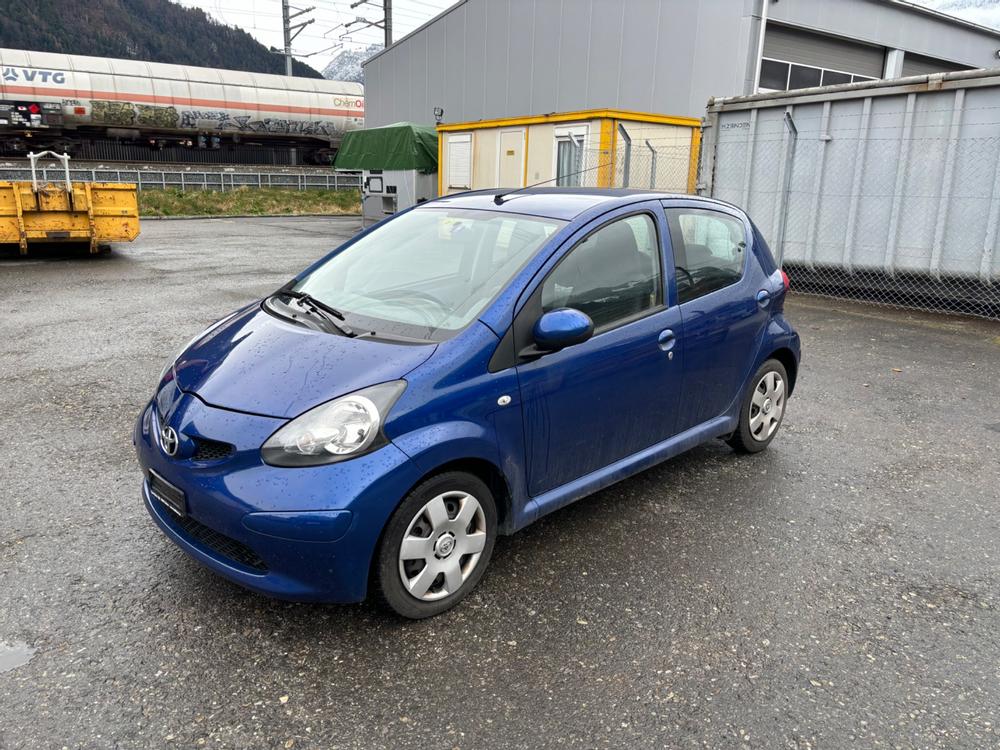 Toyota Aygo 1.0 Benzin 68PS Abgascode B04