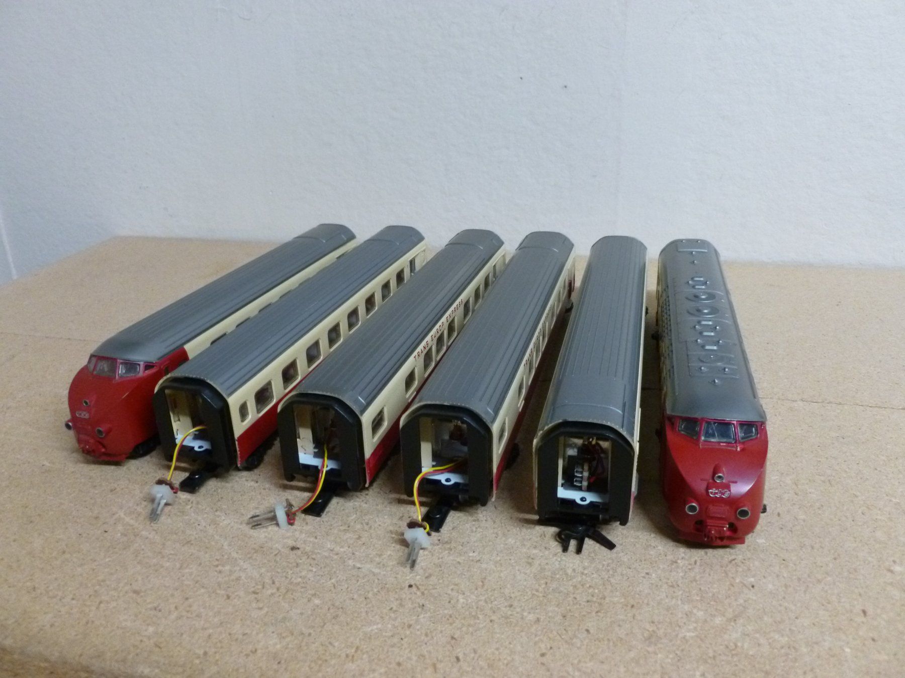 Märklin Modellini di ferrovie: TEE-RAM, 3071, 6teilig, mit Innenbeleuchtung – Usato da Oberbipp venduto da Vifu 2
