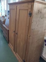 Bauernschrank / Kleiderschrank gesteckt