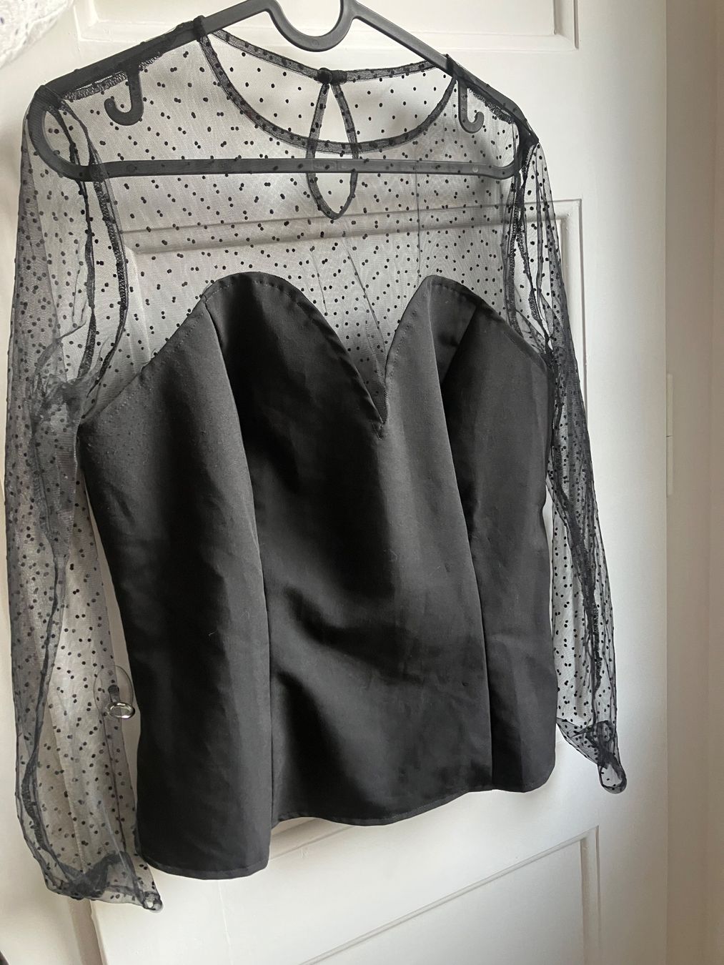 Top: Haut pin-up noir – Usato da St-Aubin-Sauges venduto da Sonia-Ka 1