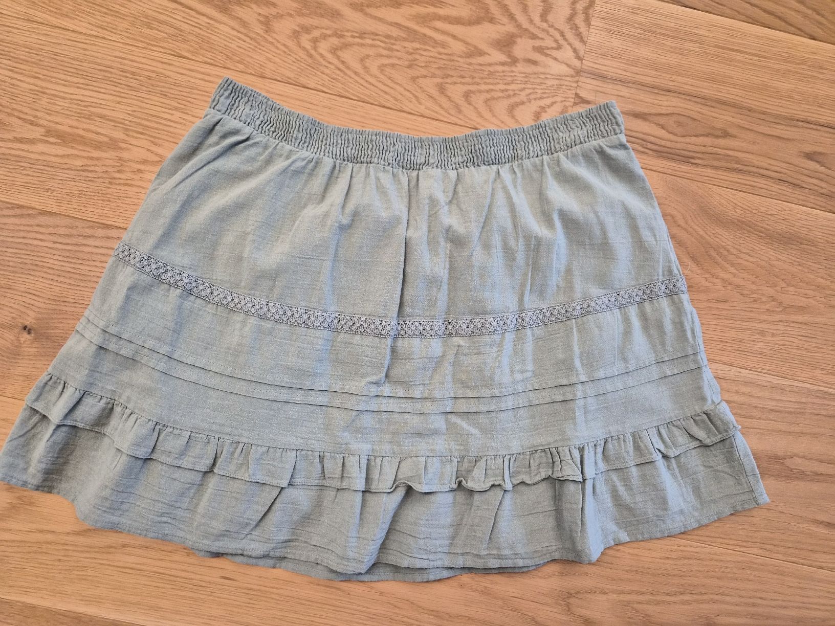 Vero Moda Gonne: Vero Moda Minirock, Khaki, Gr. XL – Usato da Schwarzenberg LU venduto da LadySecondhand