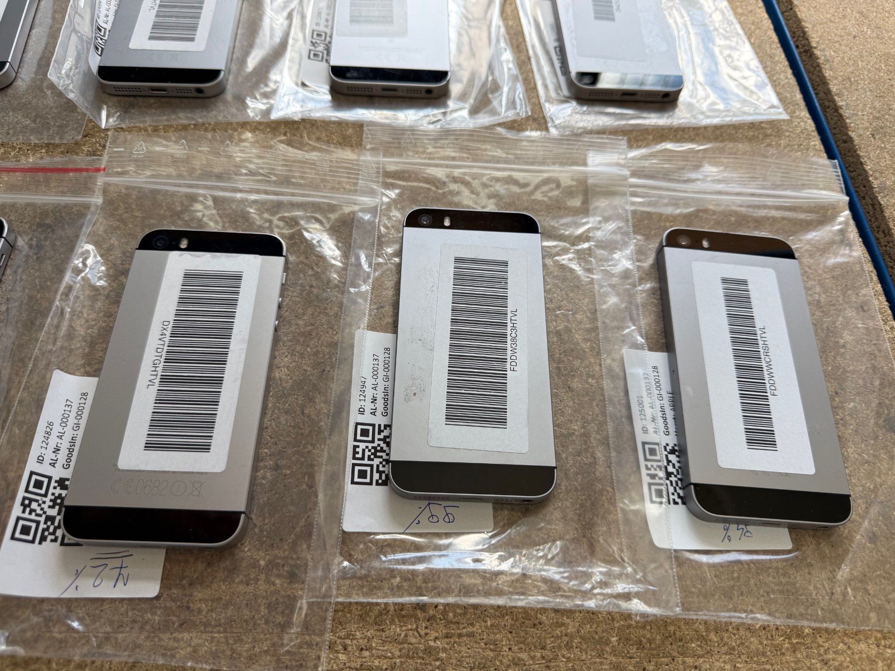 Apple Handys / Smartphones: 1276x iPhone SE / 5 / 5c / 6 / 6s – Gebraucht aus Ried (Muotathal) von tz2_zfk6 6