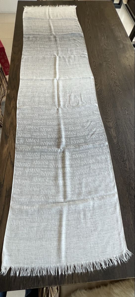 Armani Foulard & Sciarpe: Armani Collezioni Schal – Usato da Weesen venduto da Elmax1