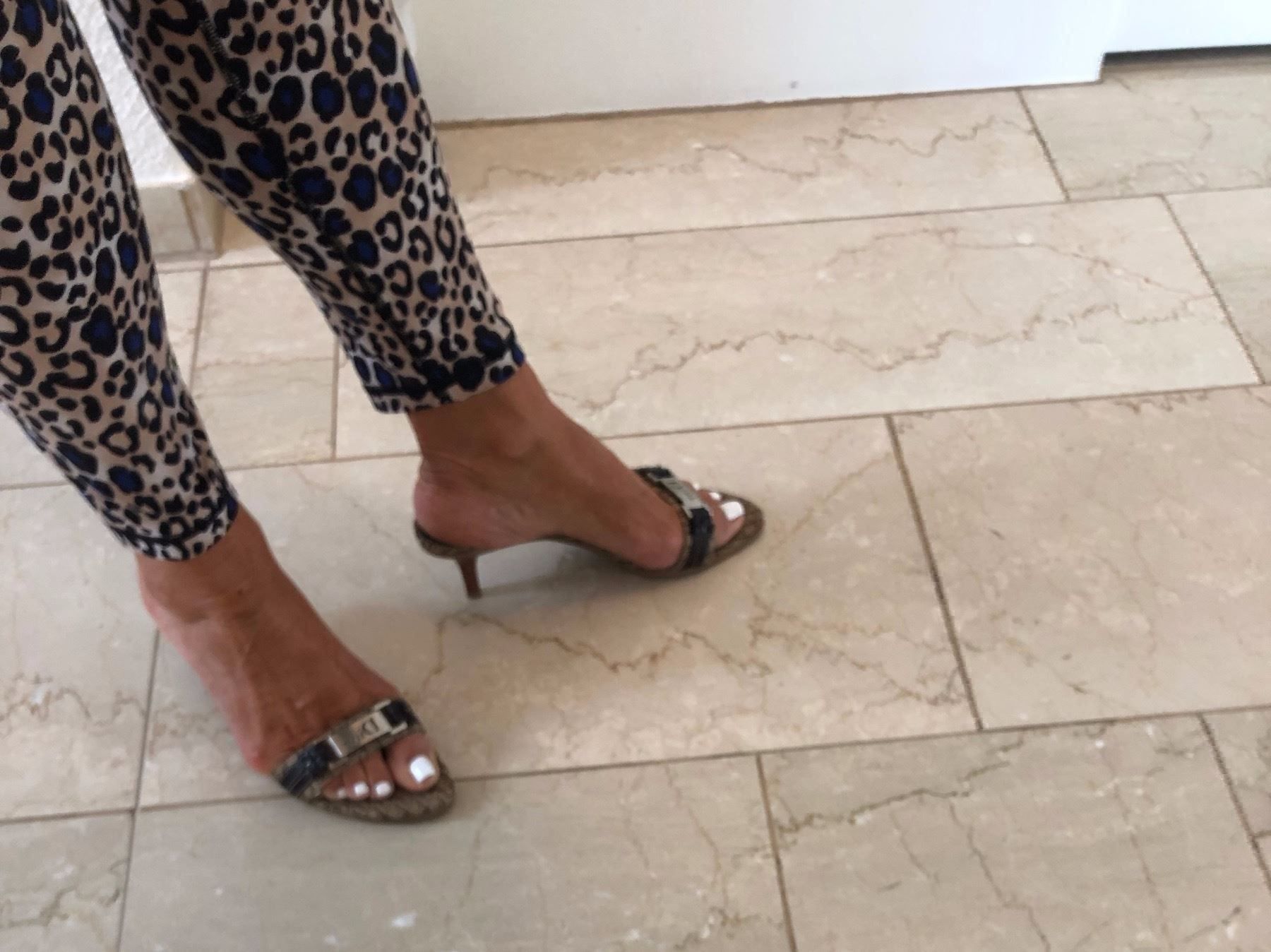 Scarpe da donna: DIOR LOGO MULES VINTAGE 37,5 – Nuovo (secondo la descrizione) da RICHTERSWIL venduto da mftjt63 9