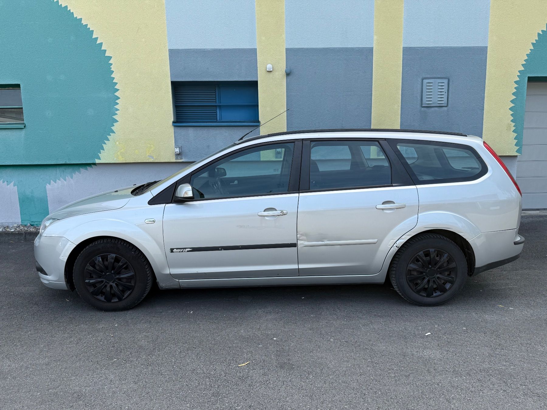 Ford Autos: Ford Focus 1.8 Ghia – Gebraucht aus Reiden von Off-Road-01 3