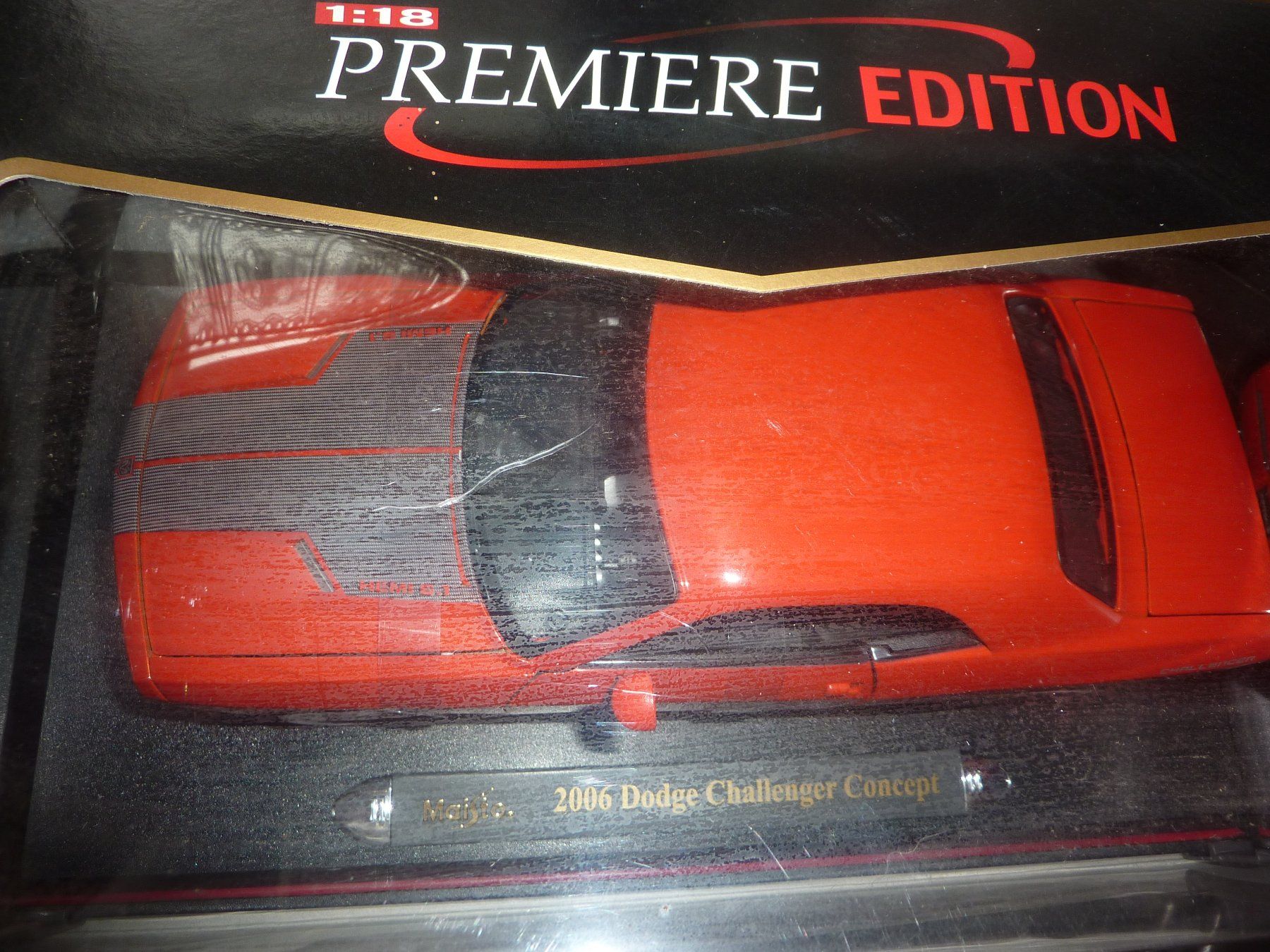 Maisto Modellini d'auto: DODGE CHALLENGER – Nuovo e nell'imballaggio originale da Balsthal venduto da bouteliee 1