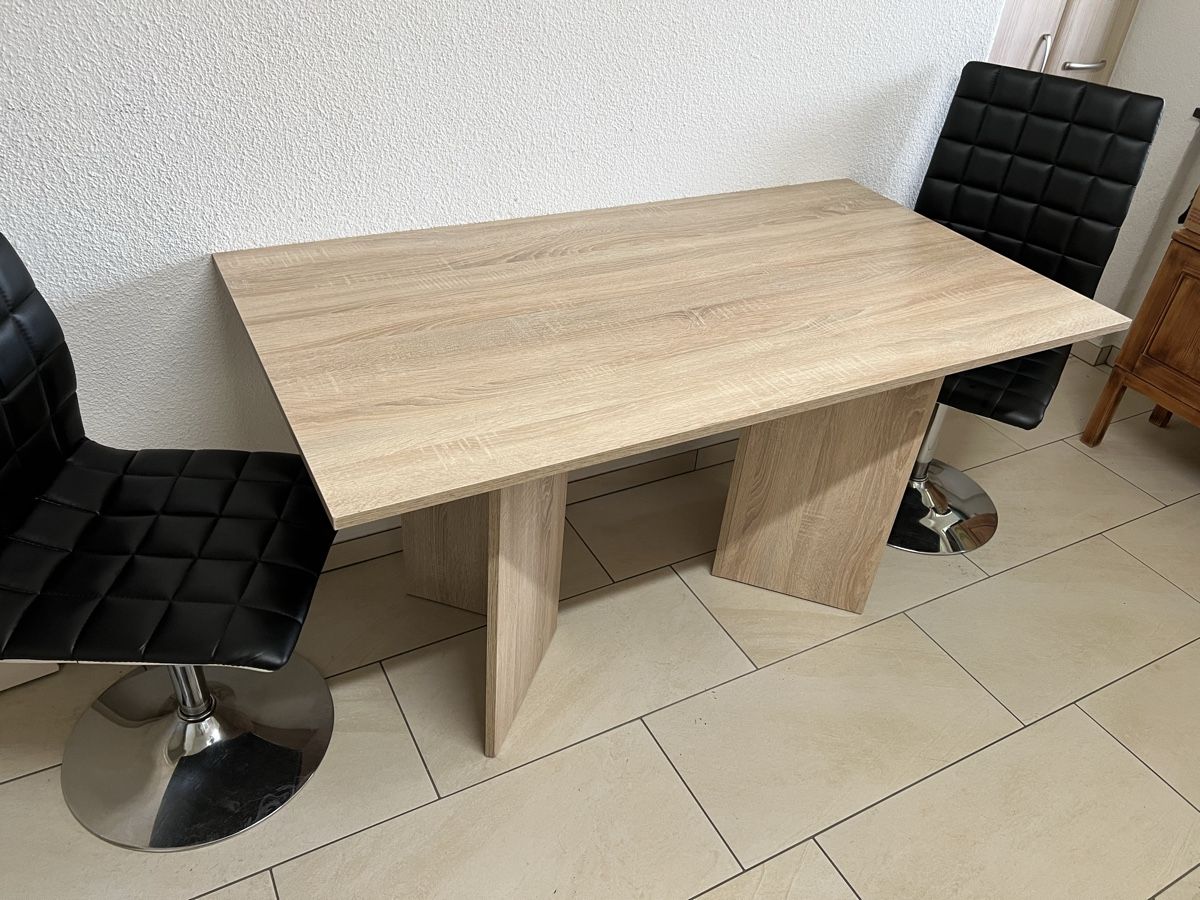Tische: Ess-Tisch, Holz, hell – Gebraucht aus Neerach von TanjaK94 2