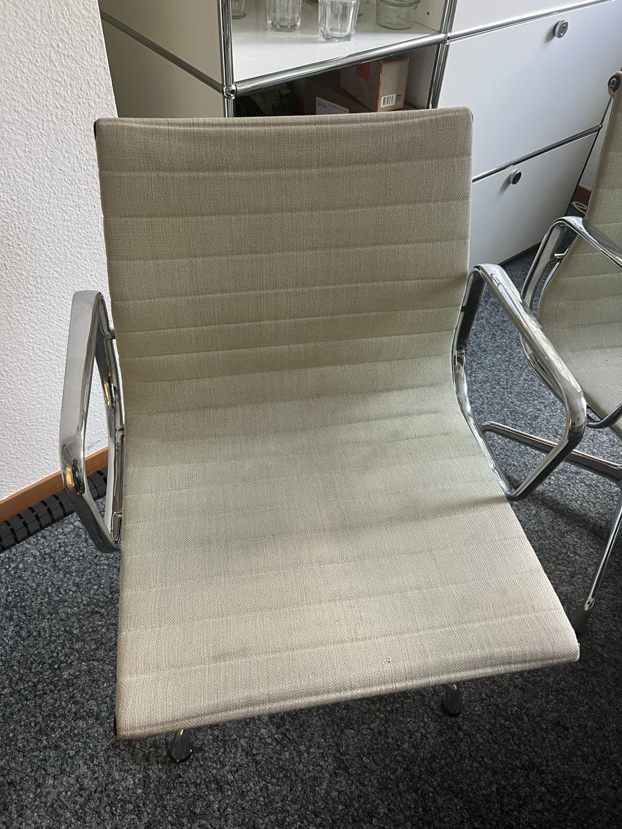 Vitra Sedie: Vitra EA 107 // 4 Stühle – Usato da Oberrieden venduto da wisnight 6