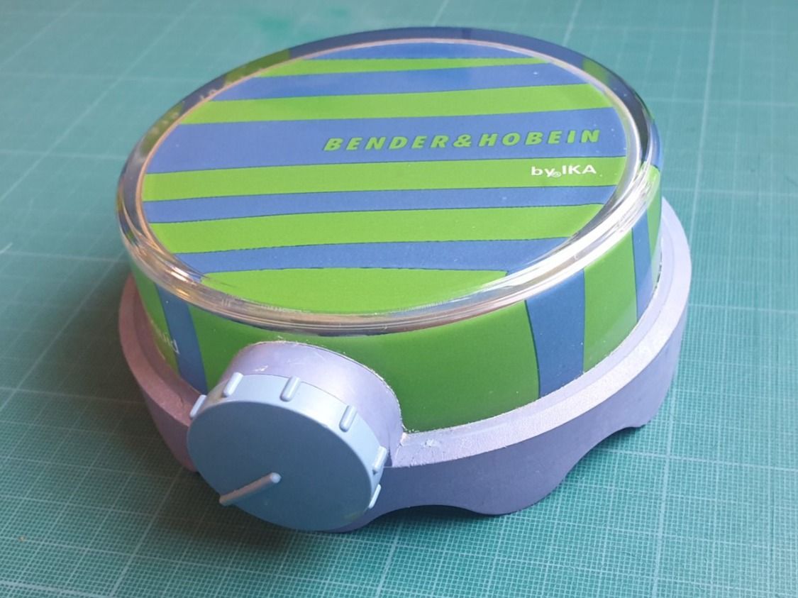 Alle Maschinen: IKA Magnetrührer (Color Squid) – Gebraucht aus Muttenz von Glaucos