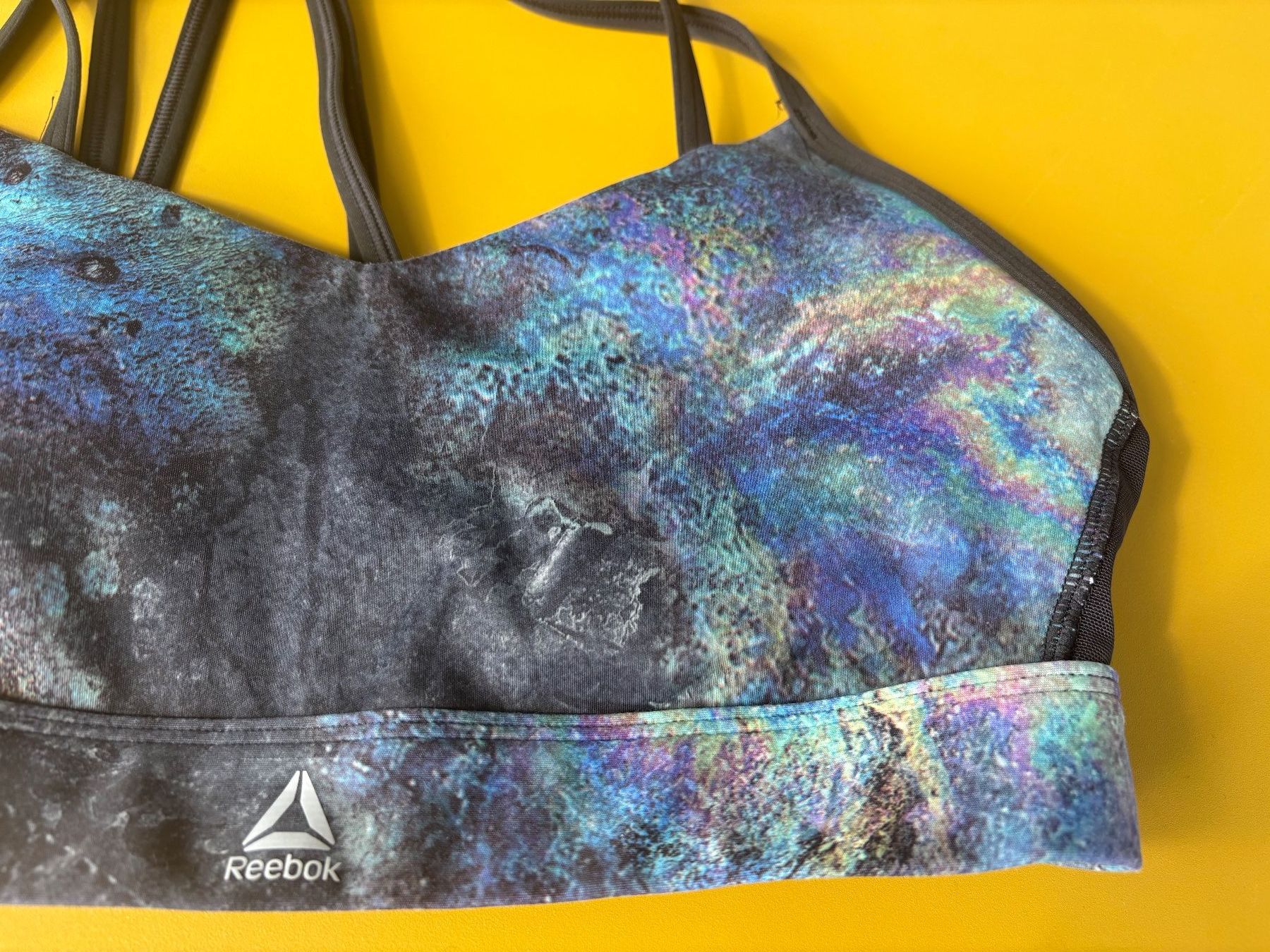 Reebok Top: REEBOK Sport Bra/Top – Usato da Zürich venduto da missmodernage 1