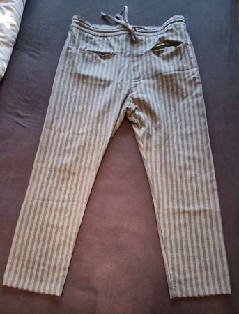 Hose von NANU