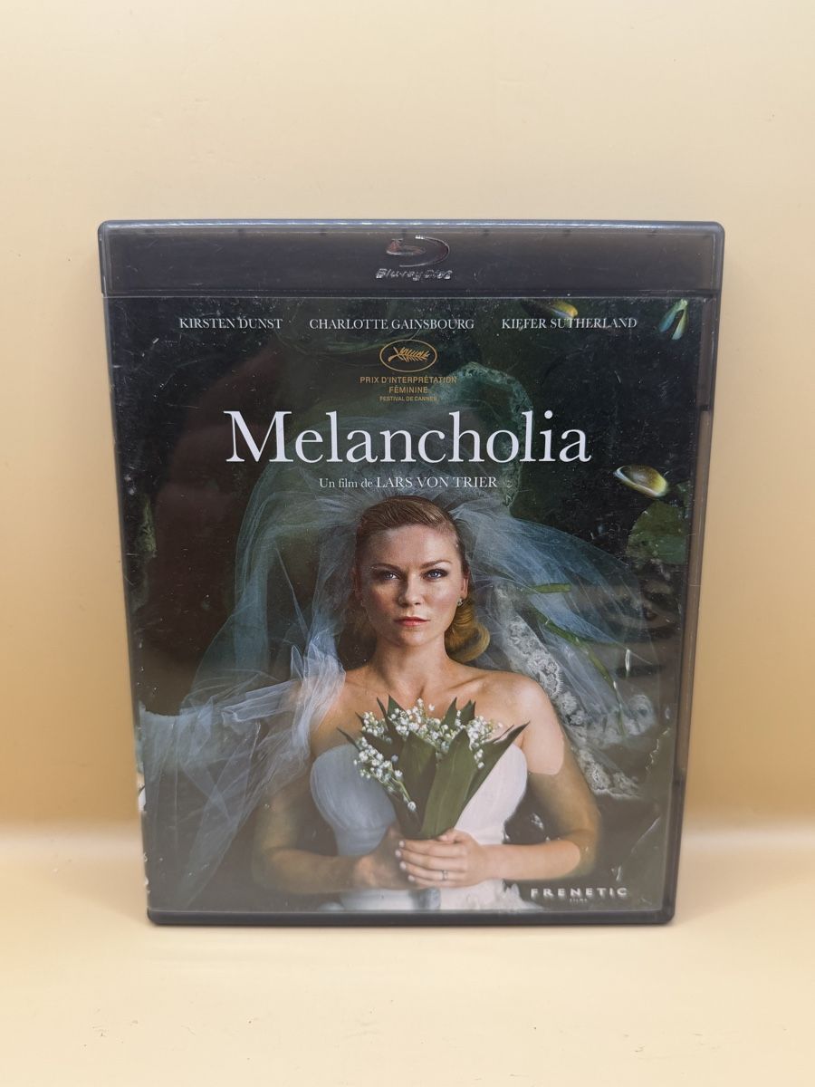 Tous les DVDs: Blu Ray Melancholia – D'occasion à Genève par sho_67qj