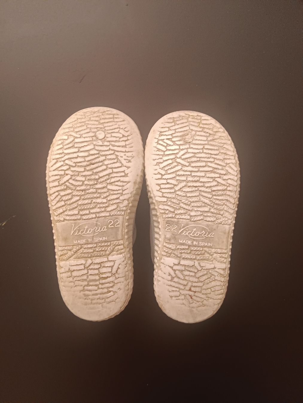 Victoria Scarpe per ragazzi: sandales victoria taile 22 – Usato da Lausanne venduto da Grabock 4