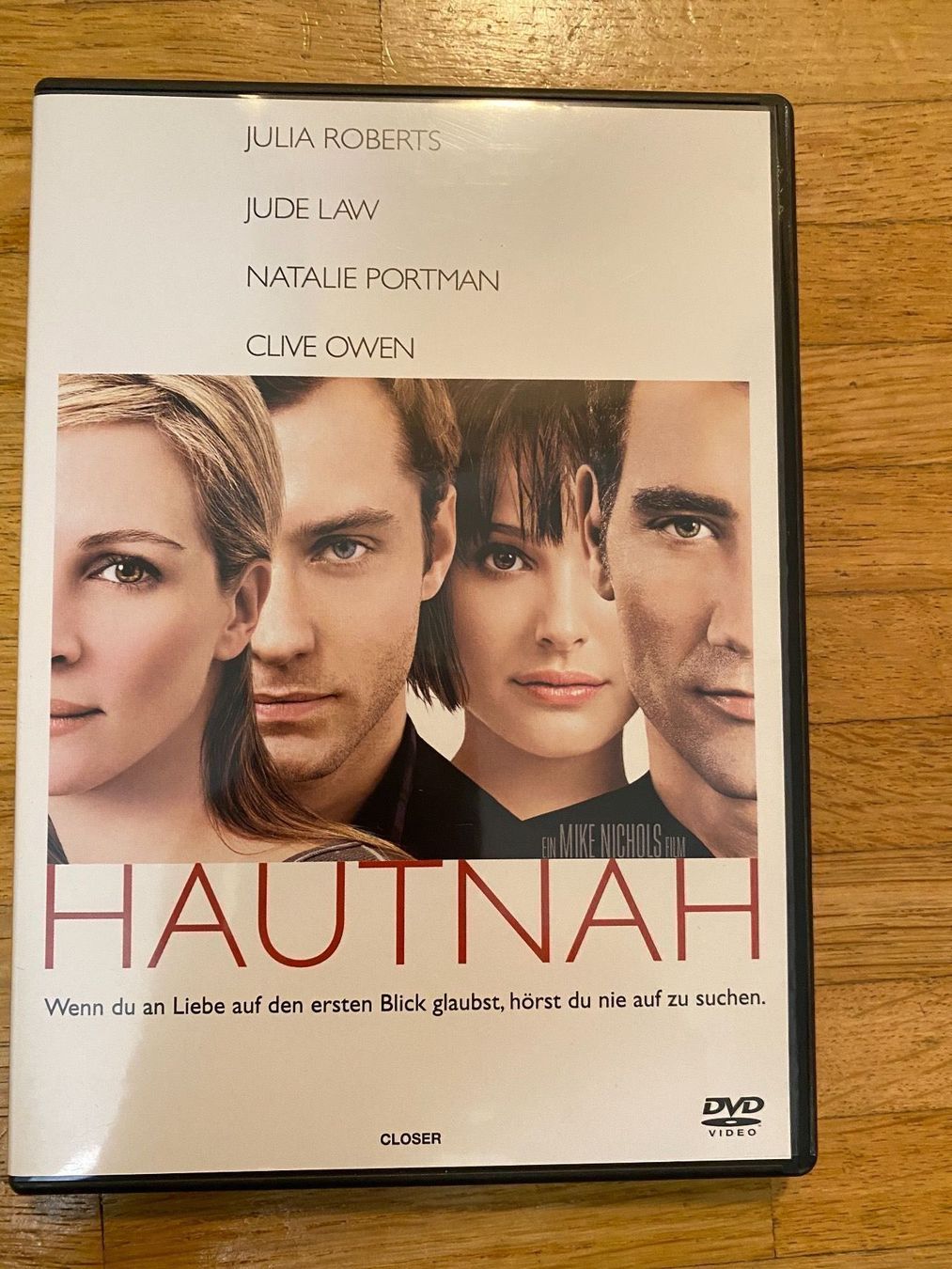 Tutti i DVDs: Verkaufe DVD Hautnah – Nuovo (secondo la descrizione) da Zürich venduto da Gobble
