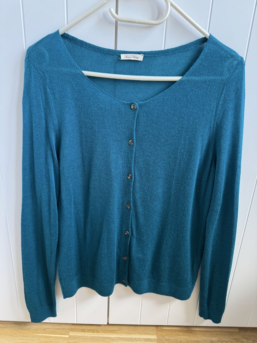 Giacche: Cardigan von American Vintage – Nuovo e nell'imballaggio originale da Basel venduto da Glamourpourtoi