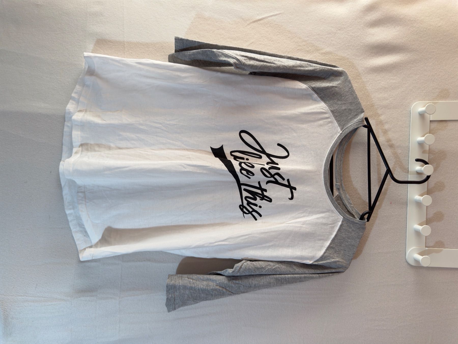 T-shirt: Hellgraues Shirt von Tezenis ca. Gr. M – Usato da Grosswangen venduto da second_hand_dress 8