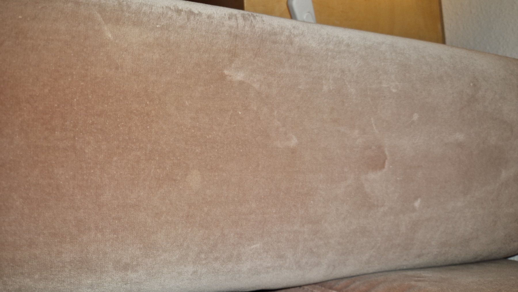 Bolia Divani: Bolia Sofa rosa Samt in Windisch abholbar – Usato da Zürich venduto da Lona280 5