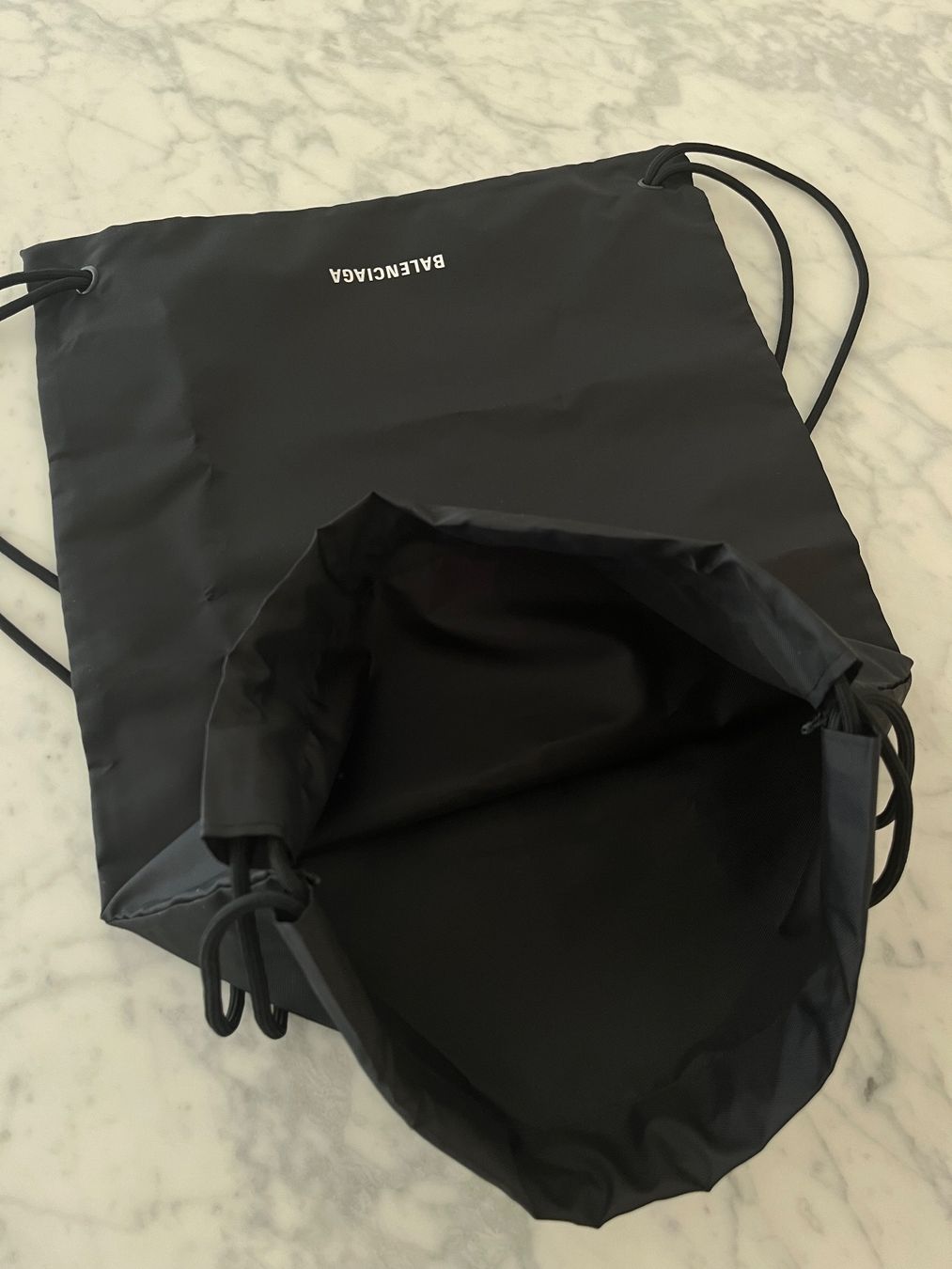 Zaini: Balenciaga Dust Bag/Gym Bag – Nuovo (secondo la descrizione) da Wetzikon ZH venduto da MW.S 3