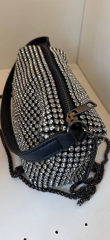 Borse da donna: Ravissante pochette souple – Usato da Biel/Bienne venduto da secondstore 2
