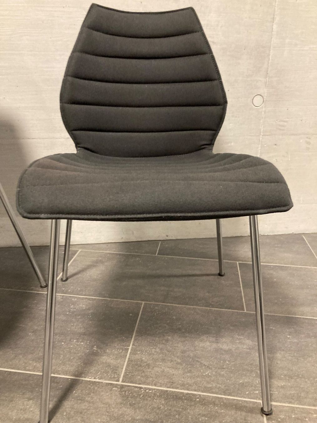 Stühle: 4 x Design Stühle Stoff dunkelgrau, Chrombeine – Gebraucht aus Luzern von Aura13 2