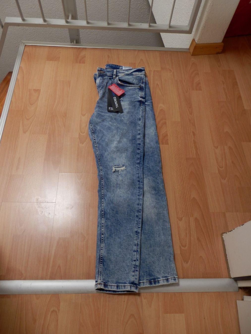 Jeans: Jeans FSNB - 32/30 - Tapered Mike – Neu (gemäss Beschreibung) aus Emmenbrücke von Schubi1 3