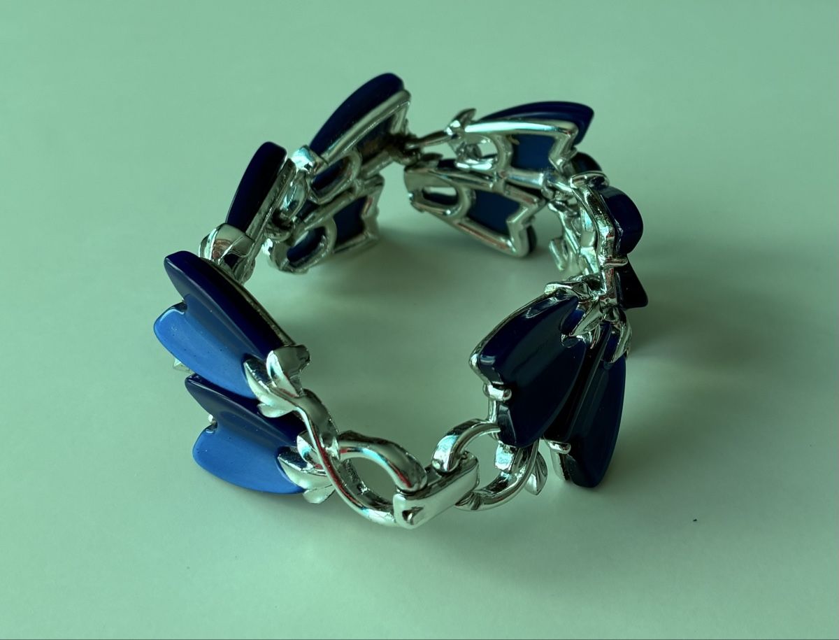 Bracciali & Braccialetti: Bracelet blue leaf shape metal clasp used – Usato da Basel venduto da cat_sq5m 4