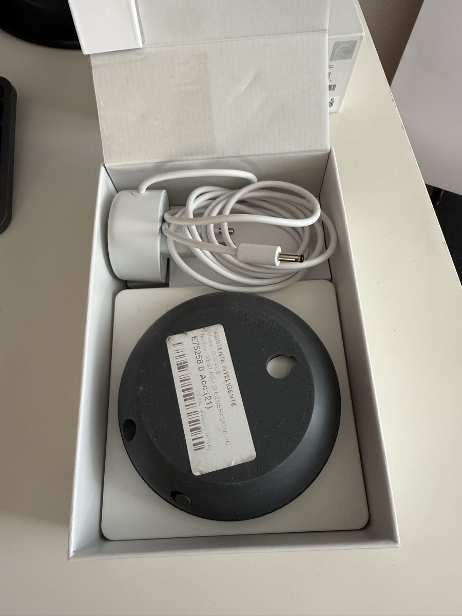 Google Haut-parleurs: Google Nest Mini (2nd Gen) - Charcoal – D'occasion à Zug par djf_x958 2