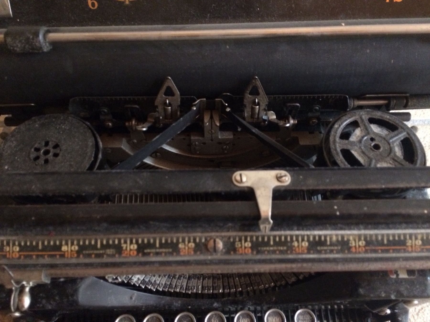 Underwood Machines à écrire: Schreibmaschine UNDERWOOD – D'occasion à Zermatt par GantVS 1