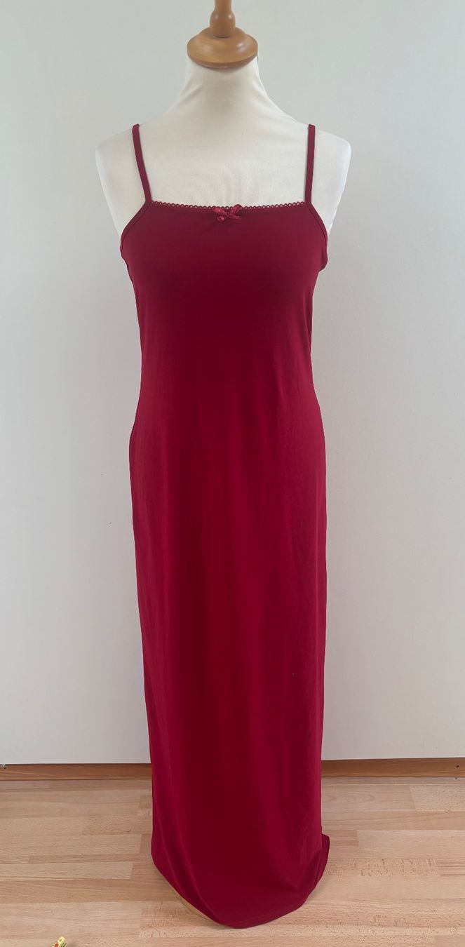 Robes: Langes Kleid - rot - Grösse 38 – D'occasion à Zofingen par Justizia_01