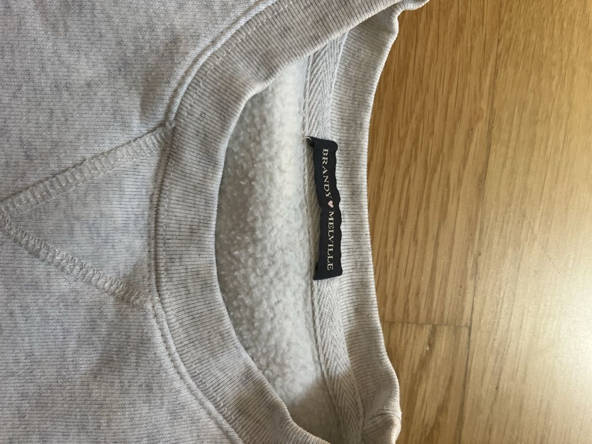 Brandy Melville Pulls & Sweat-shirts: Pullover Brandy Melville one size – D'occasion à Stadel par Comporta 1