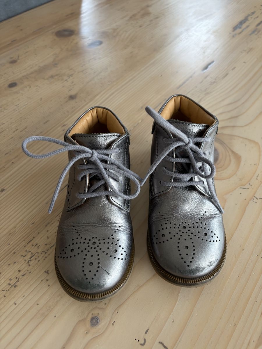 Scarpe per ragazzi: Ocra Schuhe Silber 25 – Usato da Uster venduto da steursk