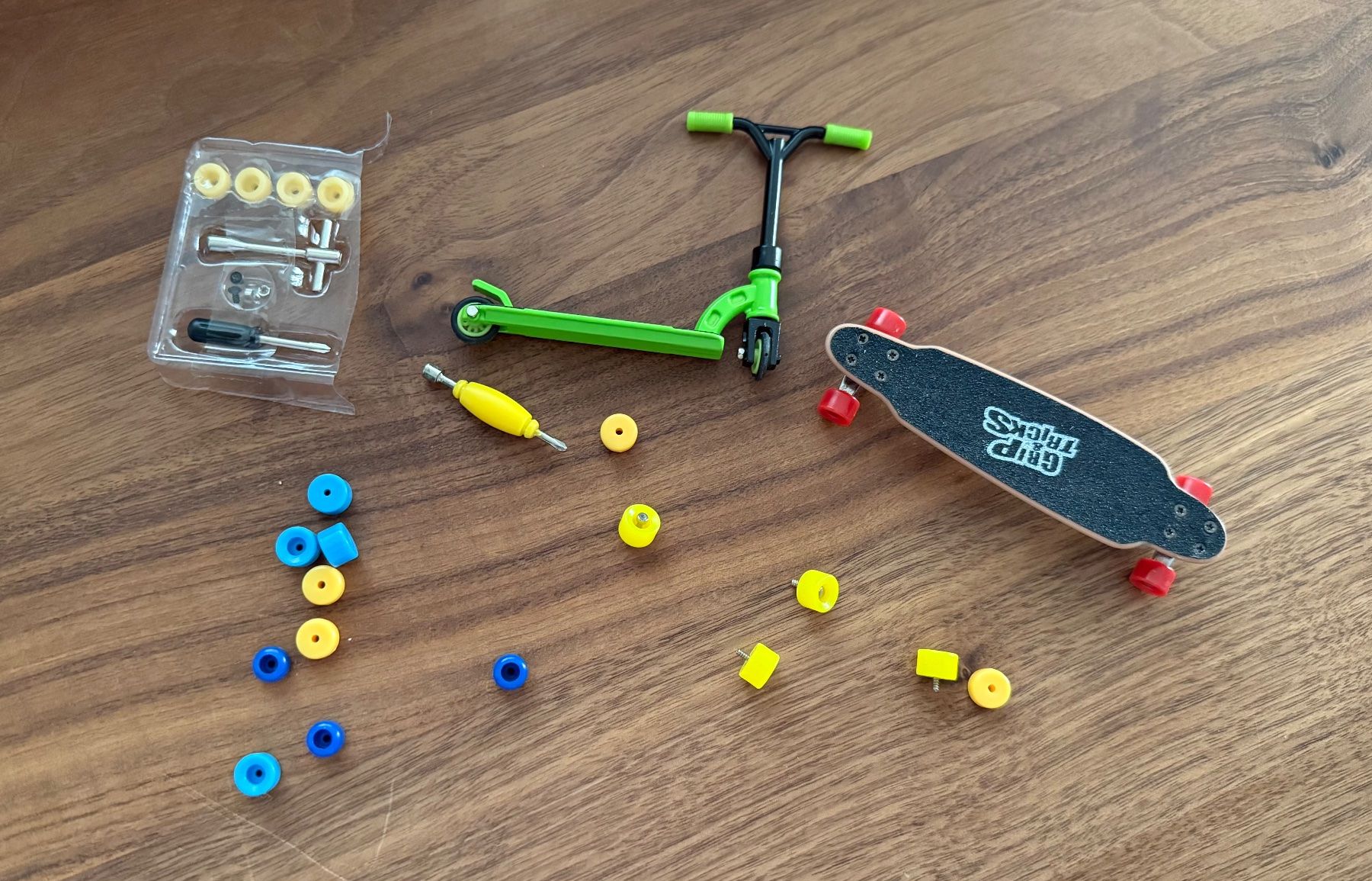 Spielzeuge: Fingerboard, Scooter, Rampen – Gebraucht aus Zürich von annakathita 1