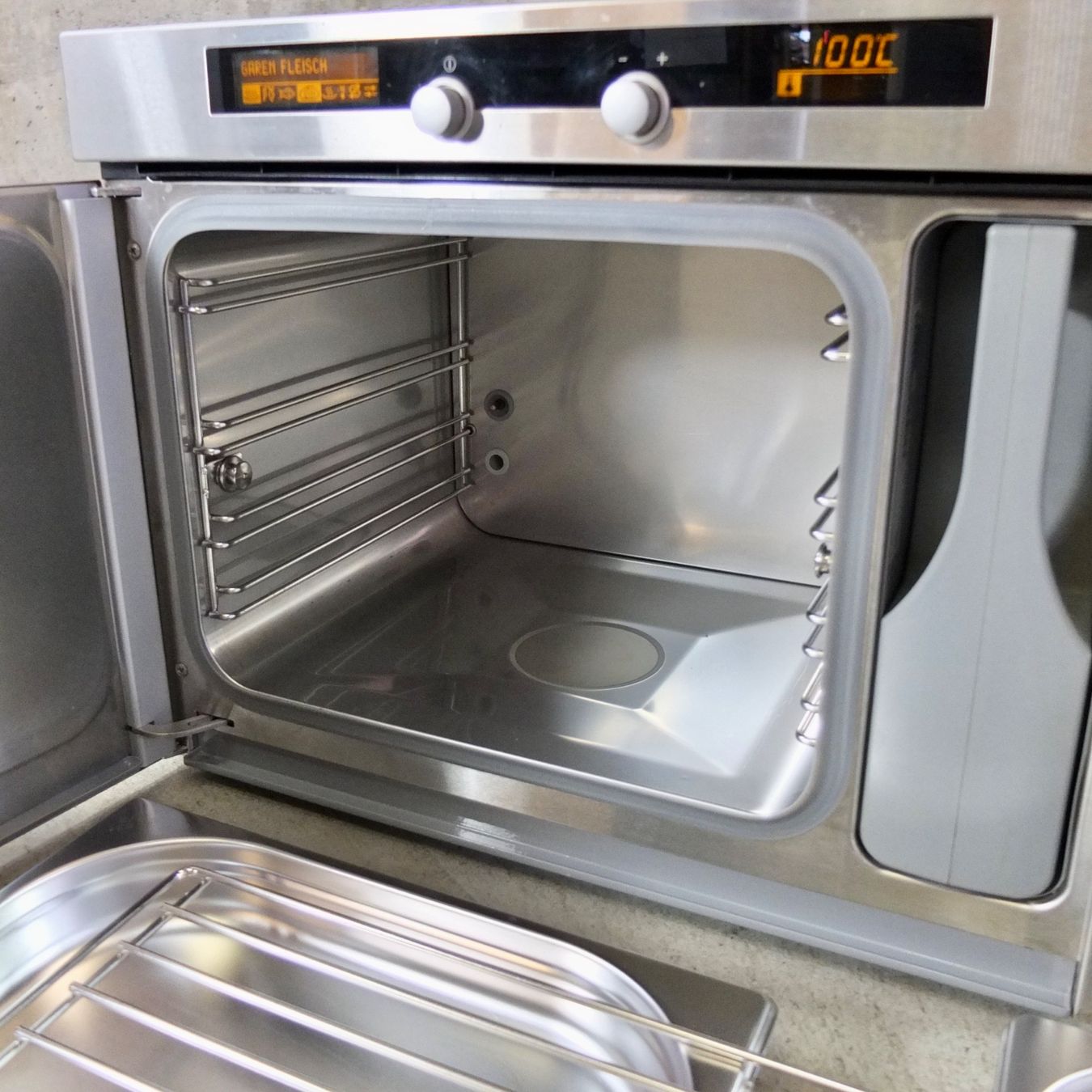 Miele Elettrodomestici da cucina: Miele Dampfgarer DG 2351 EDST/R01 – Usato da Basel venduto da Brocki-auf-dem-Wolf 3