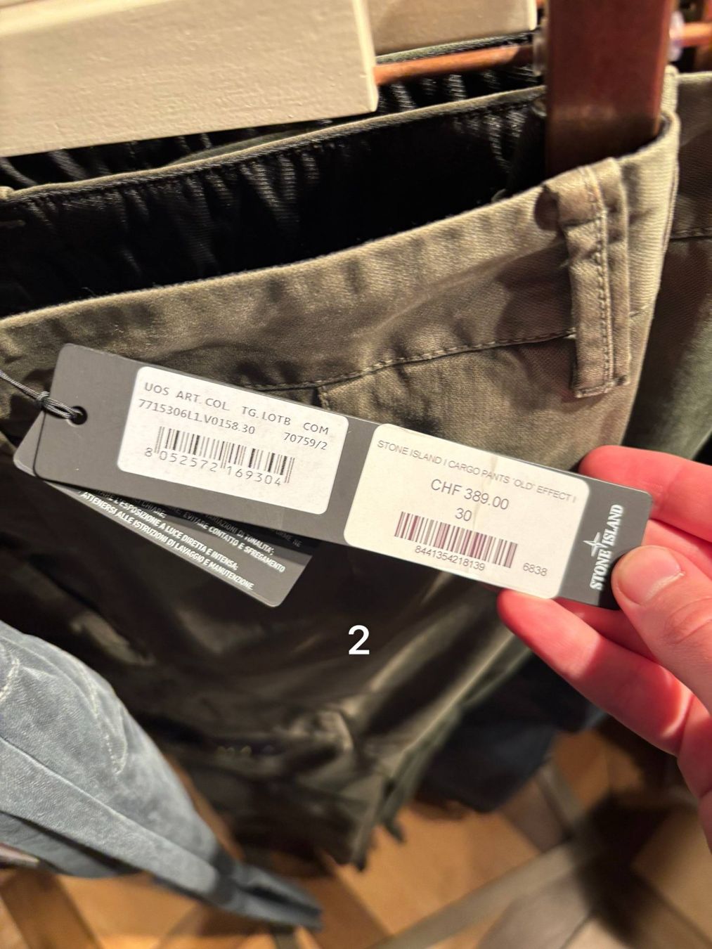 Stone Island Pantaloni: Pantalons neufs Stone Island – Nuovo e nell'imballaggio originale da Bulle venduto da sta_xr8k 3