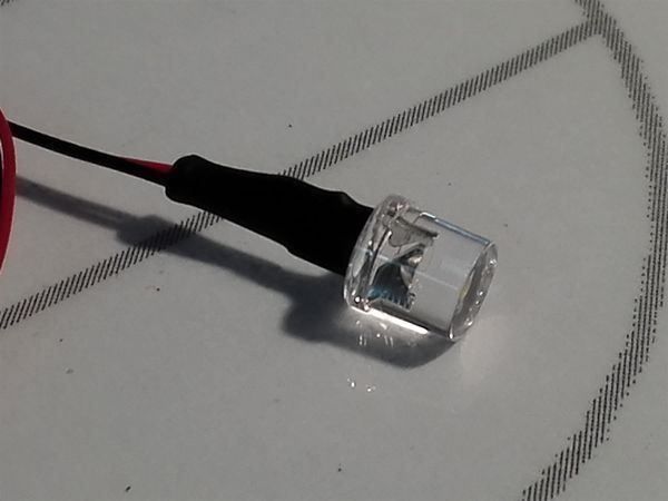 Componenti elettronici: Flachkopf-LED 5mm verkabelt 12V DC, warm – Nuovo (secondo la descrizione) da Luzern venduto da Salefactory 2