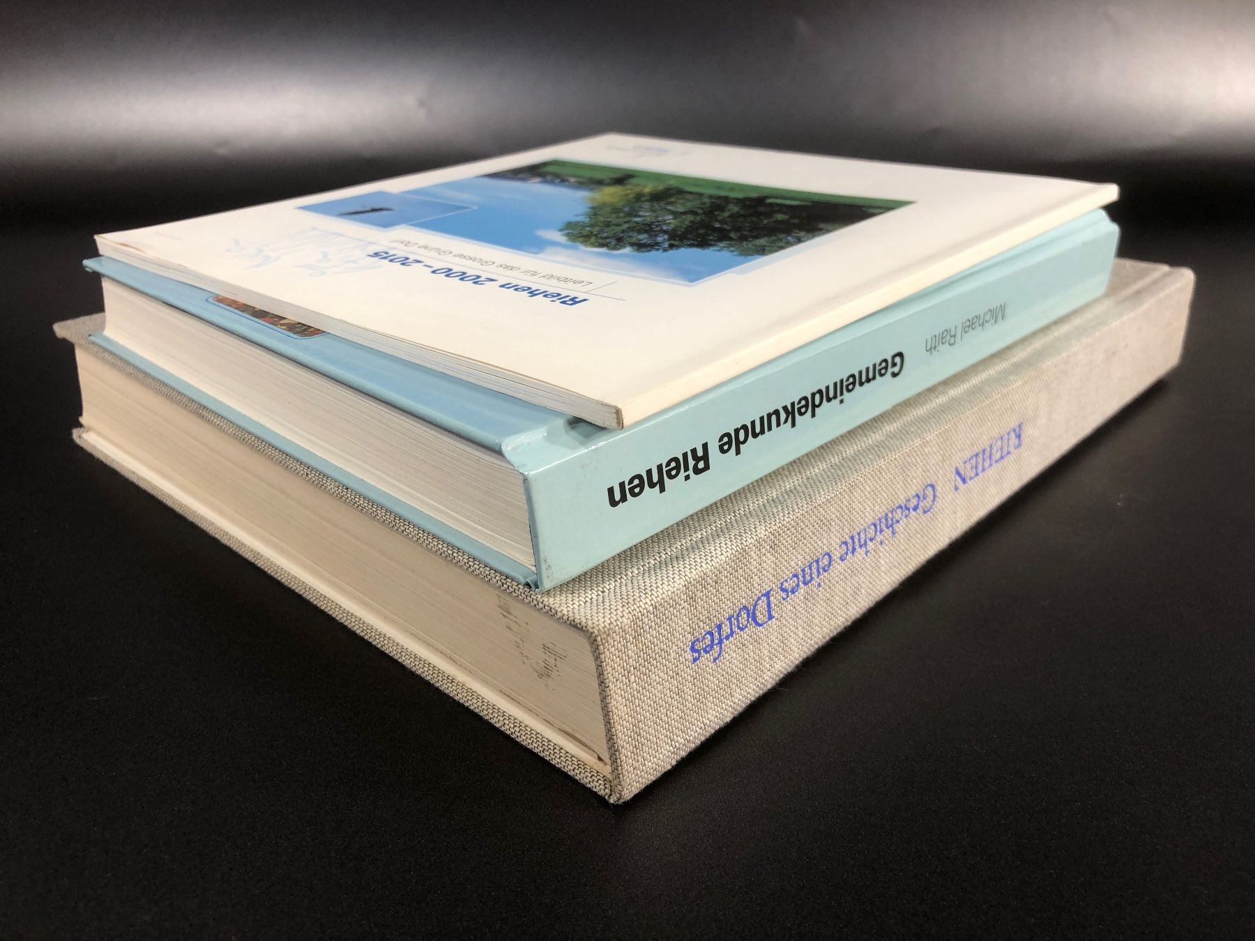 Bücher: ⭐ Bücher Riehen BS, 2 + 1 Stk – Gebraucht aus Arisdorf von Liquidus 6